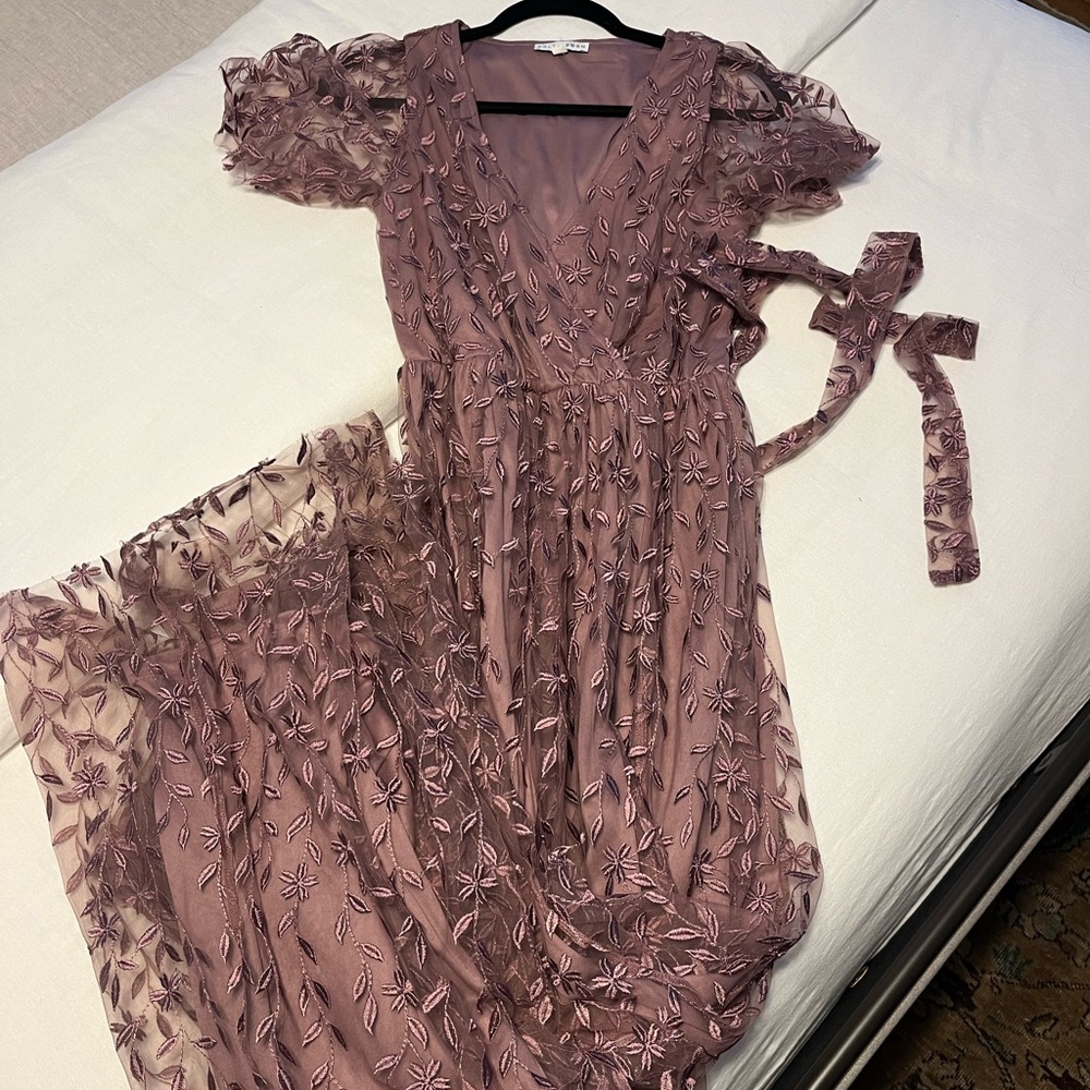 Baltic Born Marseille Embossed Maxi Dress Size M Color Lavender